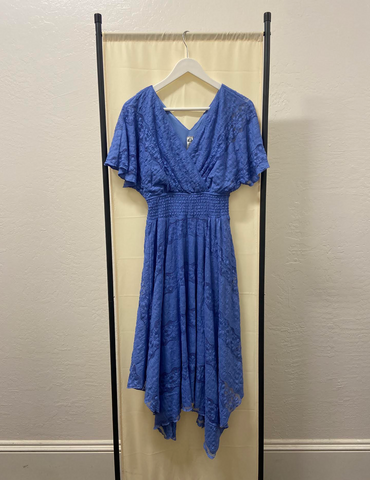 Short Sleeve Smocked Lace Dress - Blue